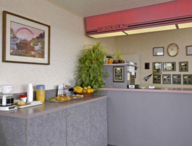 Redwood Inn Crescent City Dış mekan fotoğraf